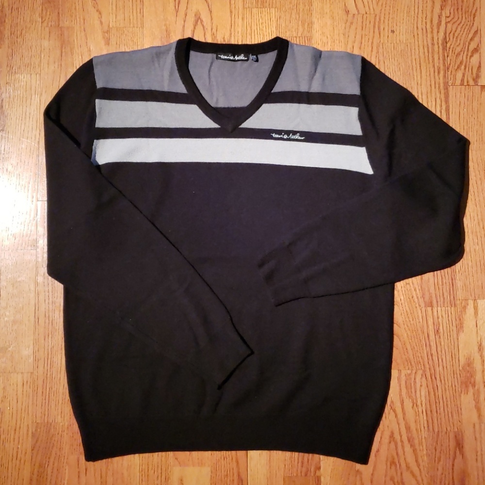 Travis Matthew Black V Neck XXL Golf Sweater